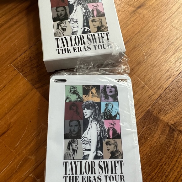 COMPLETE Taylor Swift Eras Tour VIP Denver - Picture 5 of 12